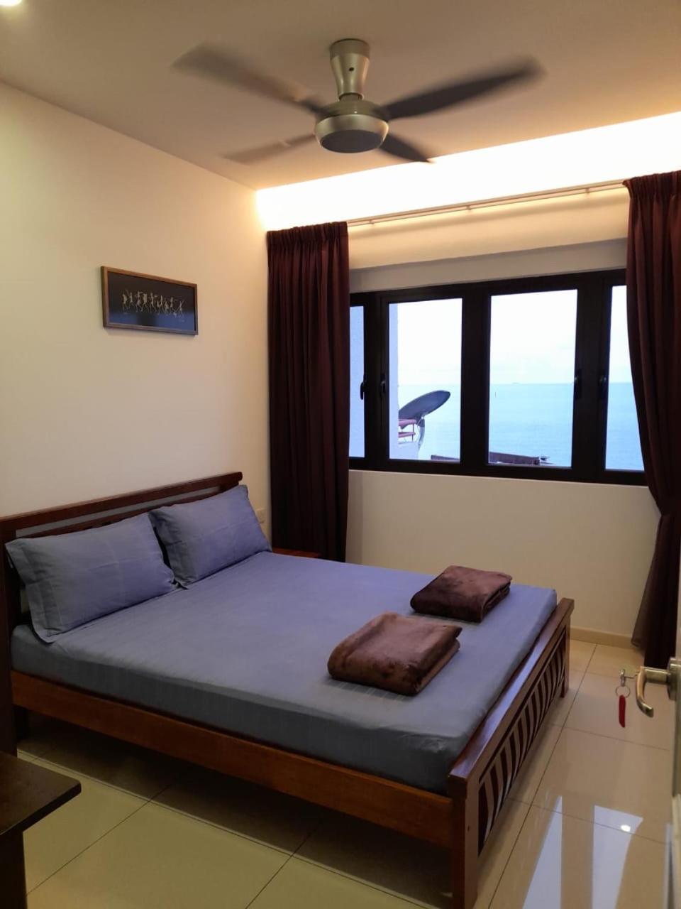 Susie'S Resort Seaview Suites At Sri Sayang Batu Ferringhi Exterior photo