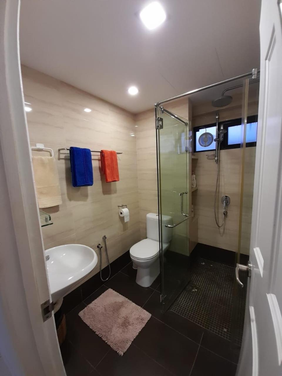 Susie'S Resort Seaview Suites At Sri Sayang Batu Ferringhi Exterior photo
